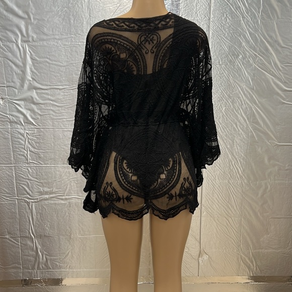 Shein Coverup - Picture 3 of 5